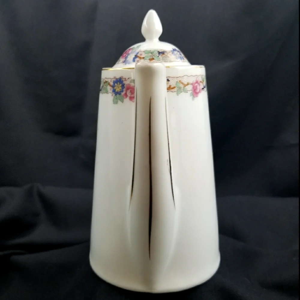 VINTAGE VICTORIA AUSTRIA PORCELAIN TEAPOT HAND PAINTED GOLD TRIM